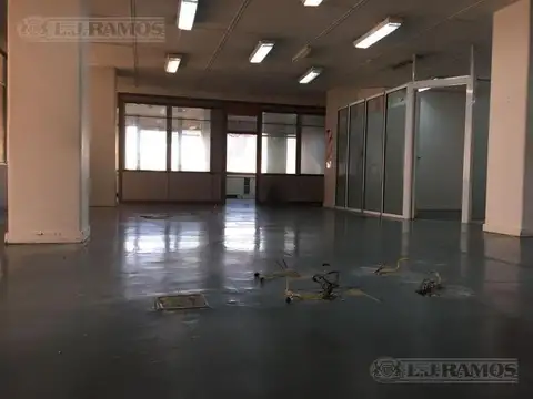 Oficina en Alquiler al Norte