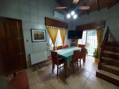 CASA EN VENTA MUY BUEN ESTADO - HURLINGHAM