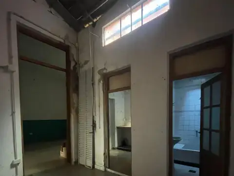 Local en Alquiler Via Púb.