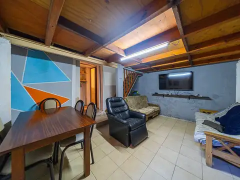 Depto Tipo Casa en Venta de 6 ambientes