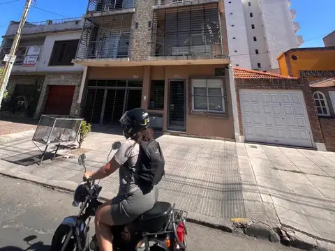 DEPTO SEMIPISO DOS AMBIENTES EN VENTA. APTO CRÉDITO. MASPERO AL 100, REMEDIOS DE ESCALADA