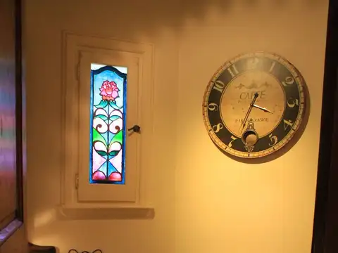 Hipólito Yrigoyen 1700