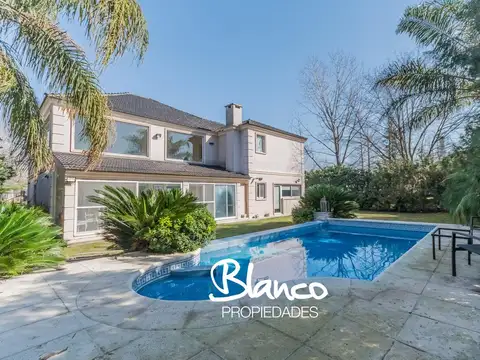 Gran Oportunidad - Casa  en Venta en Septiembre, Escobar, G.B.A. Zona Norte