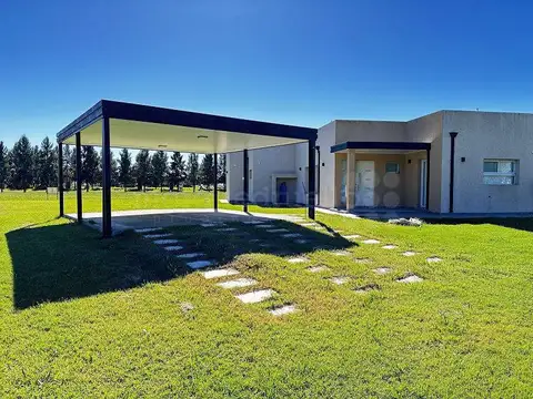 VENTA CASA EN CHASCOMUS BARRIO CERRADO PUERTO CHASCOMUS