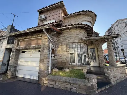 Av RICARDO BALBIN 2300, Piso 0