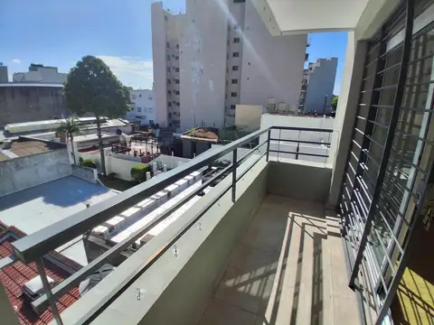 Monoambiente con Balcon