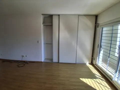 Monoambiente con Balcon