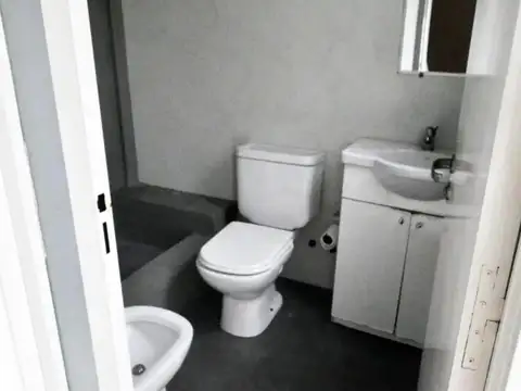 Depto Tipo Casa 4 ambientes con 3 baños