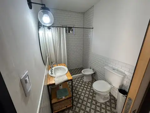 Casa 2 ambientes con 1 baño