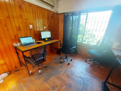 Casa 4 ambientes en venta en  Quilmes