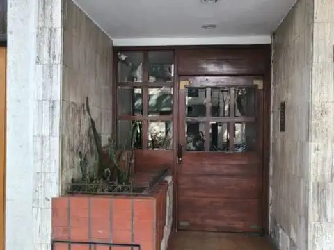 OPORTUNIDAD 4 AMB MUY BUEN ESTADO CON BALCON C ASCENSOR APTO CRED ESCUCHA OFERTA