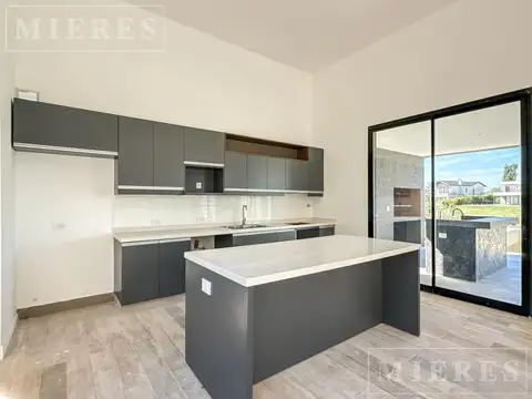 Casa en venta a estrenar sobre lote a la laguna area 1 San Matias