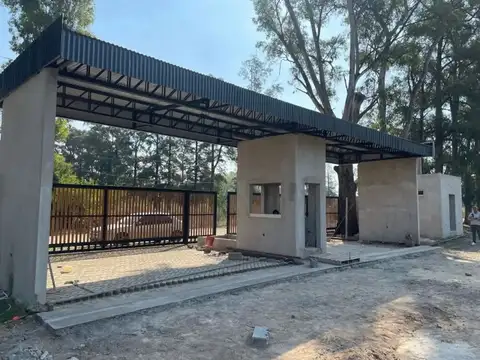 Terreno en venta en Countries y Barrios Cerrados en Merlo