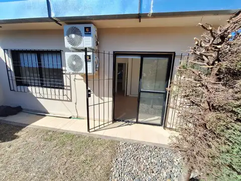 Jorge Santiago Bynnon 1600