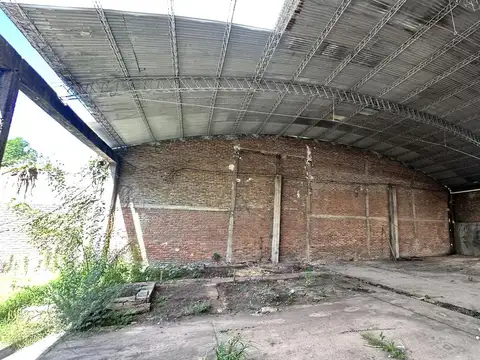 2 Galpones en San Jose calle Alvear al 2100