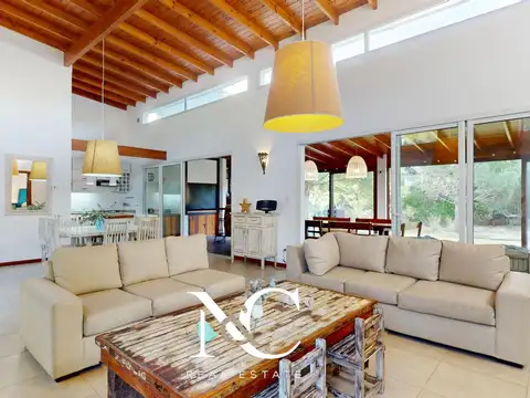 Casa en Alquiler Temporal en Barrio Golf 2, USD 5.000