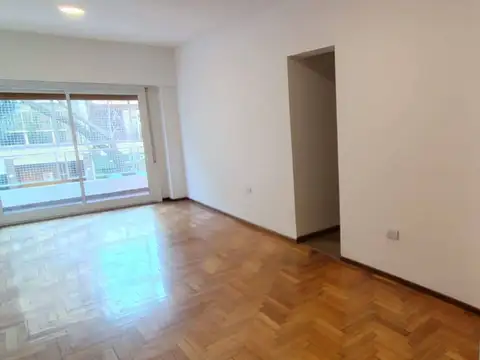 Juramento 5200, Piso 1