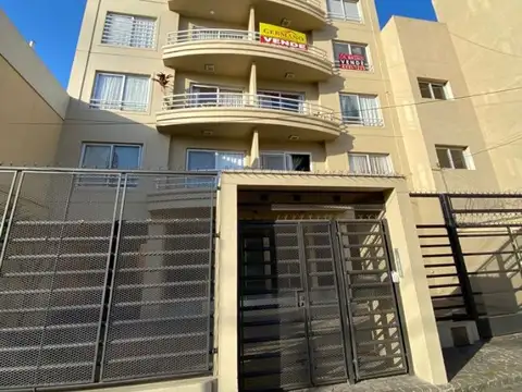 NUEVO PRECIO-DEPTO 3 AMB AL FRENTE - C/ COCHERA BALCON Y PATIO TERRAZA-CON RENTA