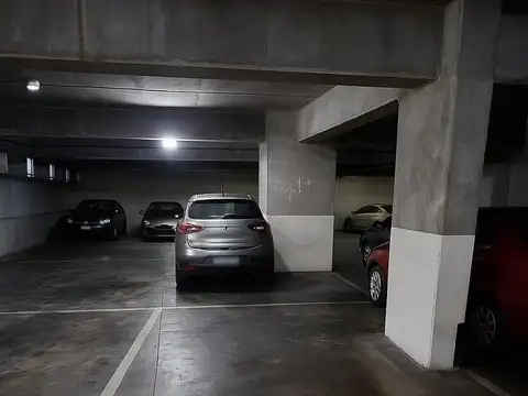 Oportunidad de Inversión: 6 Cocheras en Block | Alta Rentabilidad | Chile y Entre Ríos