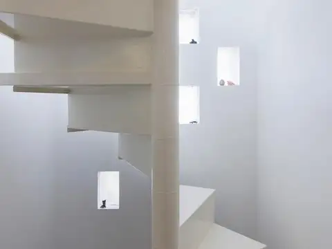 Venta Casa  al frente un dormitorio - Tiro Suizo