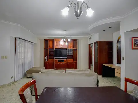 168 bis entre 517 y 518 1400