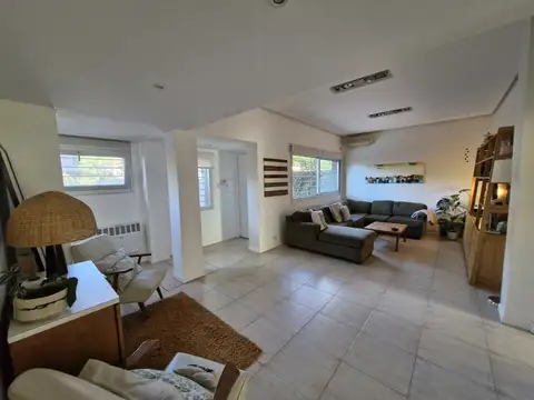 Casa en Venta en La Lucila, USD 430.000