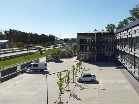 Oficina en Venta en Pilar Centro, USD 30.000