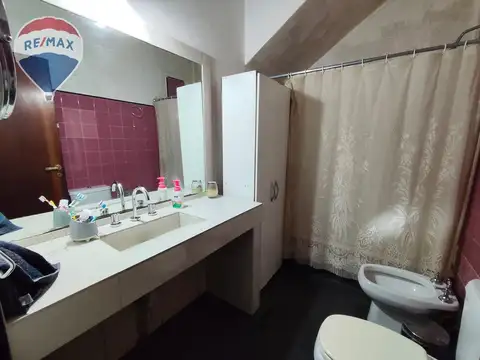 Casa 5 ambientes con 1 baño