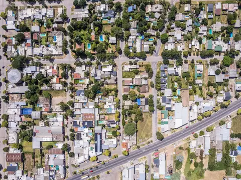 Yrigoyen esquina Rioja