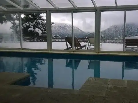 Complejo 13 cabañas y hostería 17 hab. 3*