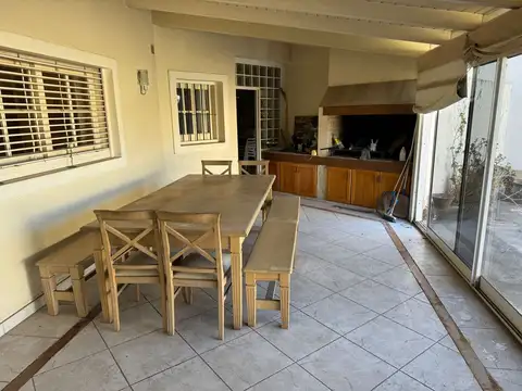 VENTA CASA 5 DORM CERRO VIVIENDA O COMERCIAL