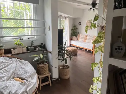 Hermoso, Reciclado y Amplio PH en Linda Zona de Caballito - 2do Piso por Escalera - Bajas Expensas