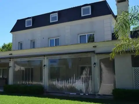 Casa en Venta de 5 dormitorios