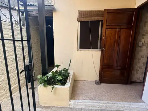 Depto Tipo Casa en Alquiler en Munro-Este, $ 1.100.000