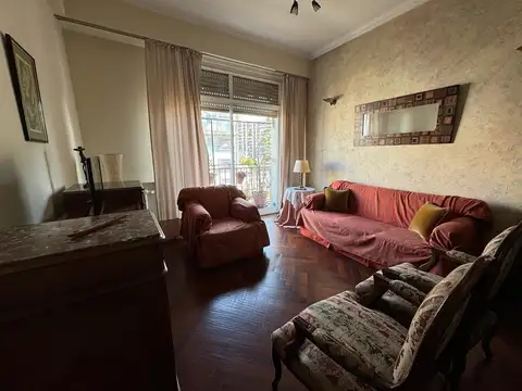 Avenida Regimiento de Patricios 100