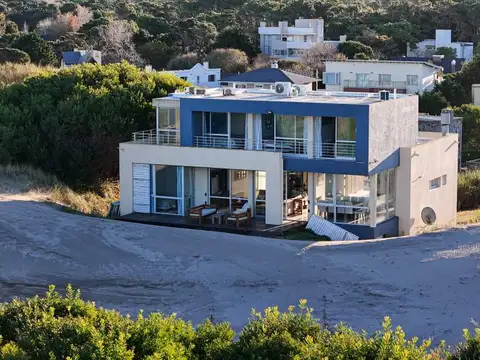 Casa 7 ambientes con 7 baños