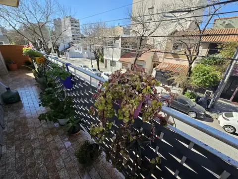 Depto Tipo Casa en Venta 40 años