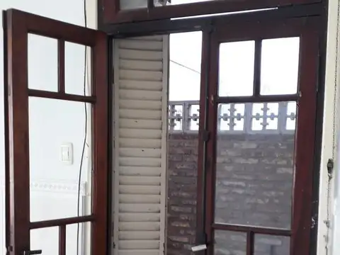 Depto Tipo Casa 2 ambientes con 1 baño