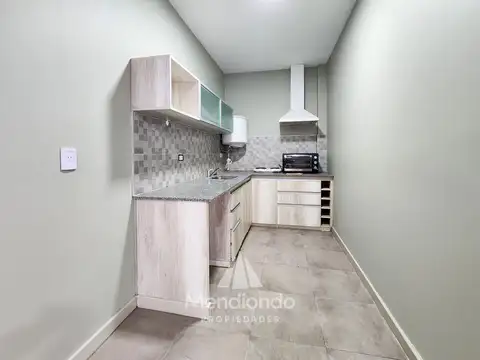 Local / Oficina con Baño + Depto 2 amb. o Depósito 100m2 totales - SAN JOSE