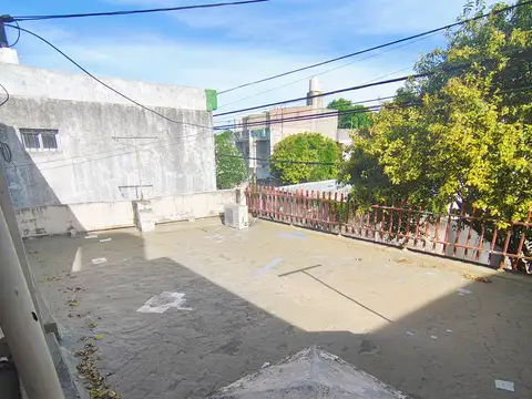 Casa en Alquiler en Luis Agote, $ 350.000