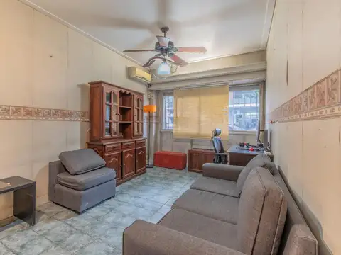 Se vende departamento de 3 ambientes - Caballito - Muy buena ubicación.