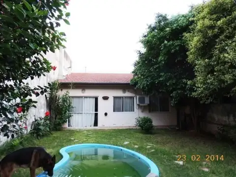 Casa en Venta con 3 cocheras