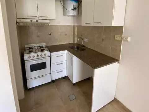 Departamento en Alquiler en Moron Sur, $ 450.000