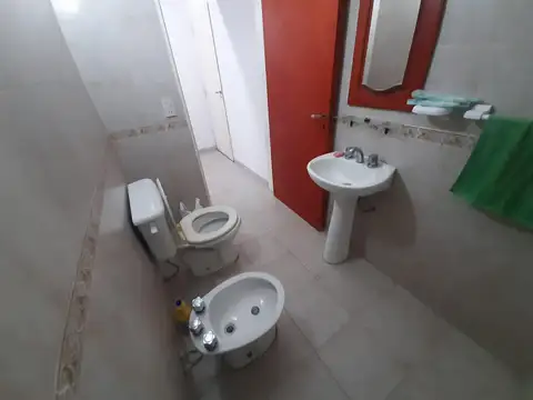 Los Olivos esquina Cerro de la Gloria 100