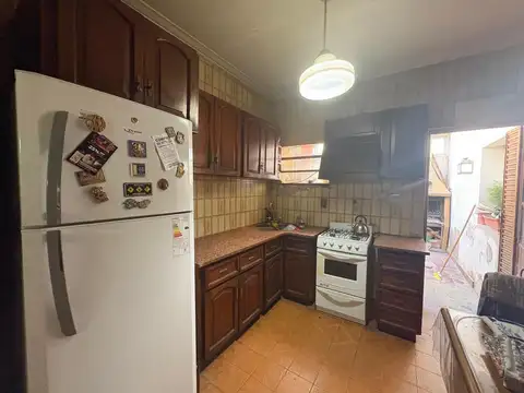 Depto Tipo Casa en Venta 50 años
