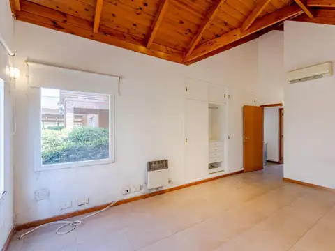 VENTA - Casa - 3 dormitorios - Jardín y Pileta - Ibarlucea, Rosario.