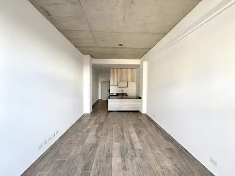 Av. CASEROS al 700, SAN TELMO. Venta de gran mono-ambiente a estrenar en edificio de alta categoría
