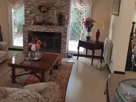 Quinta en Venta en Barrio El Cazador, USD 260.000