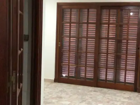 Galpon 430m2 mas vivienda 6 Amb en Pta alta