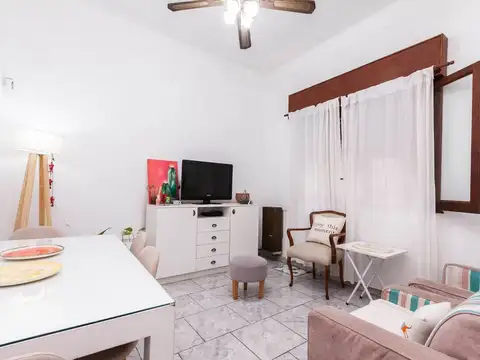 Depto Tipo Casa 2 ambientes con 1 baño
